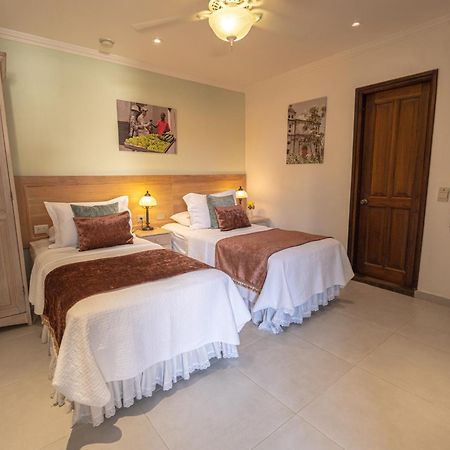 Отель Casa La Fe By Bespokecolombia (Adults Only) Картахена Экстерьер фото