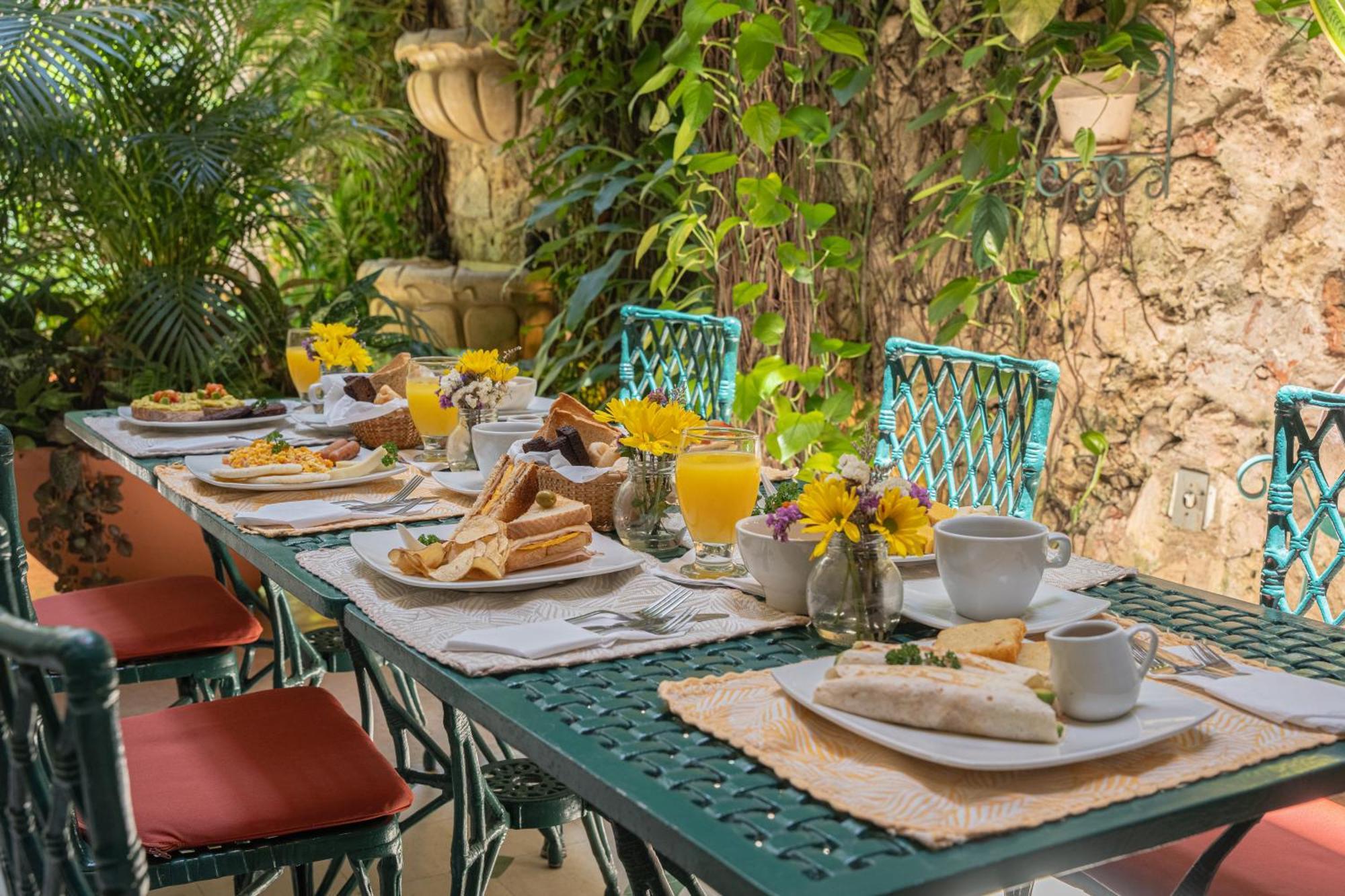 Отель Casa La Fe By Bespokecolombia (Adults Only) Картахена Экстерьер фото